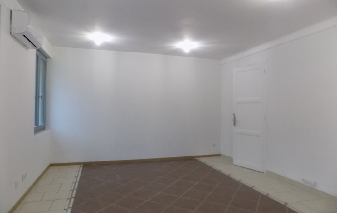 Annonces BARJAC : Appartement | GOUDARGUES (30630) | 50 m2 | 590 € 